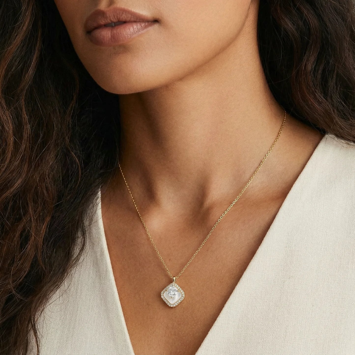 Glow Halo Pearl Pendant